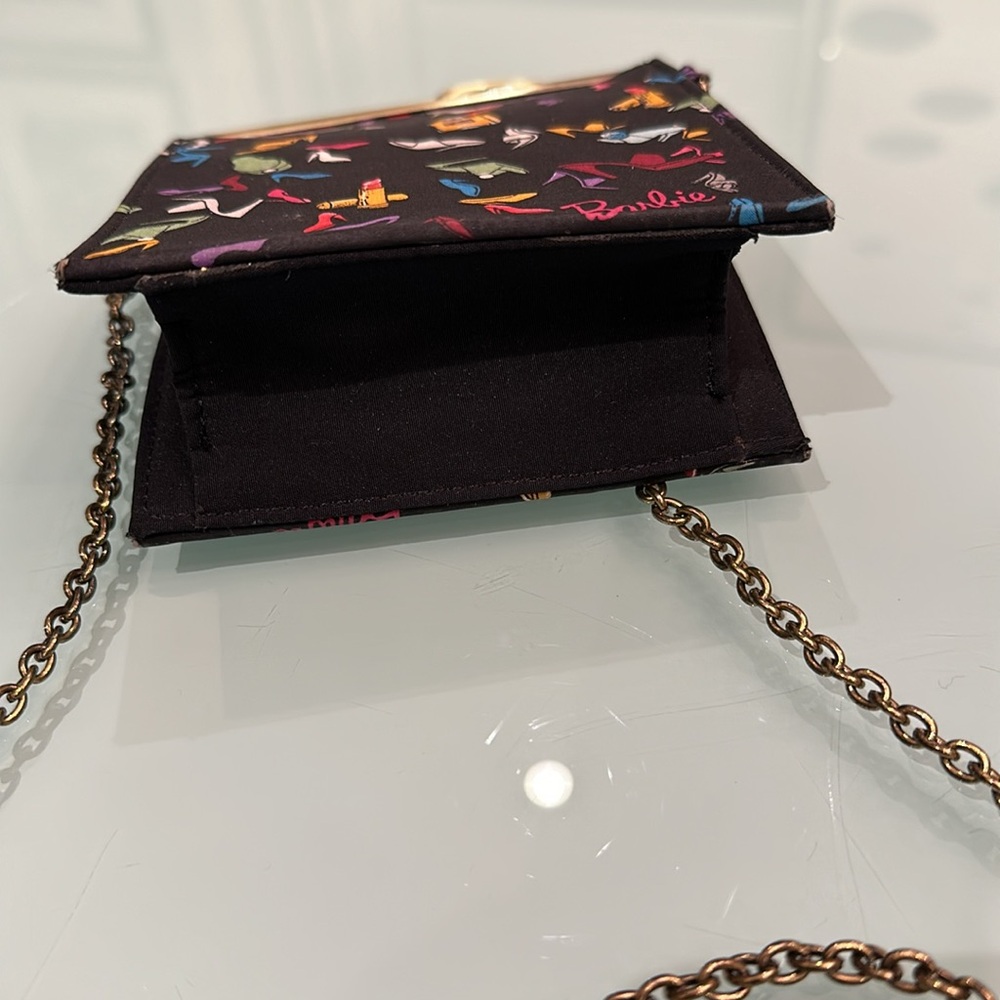 Nicole Miller Vintage Barbie themed evening bag. - Picture 9 of 11